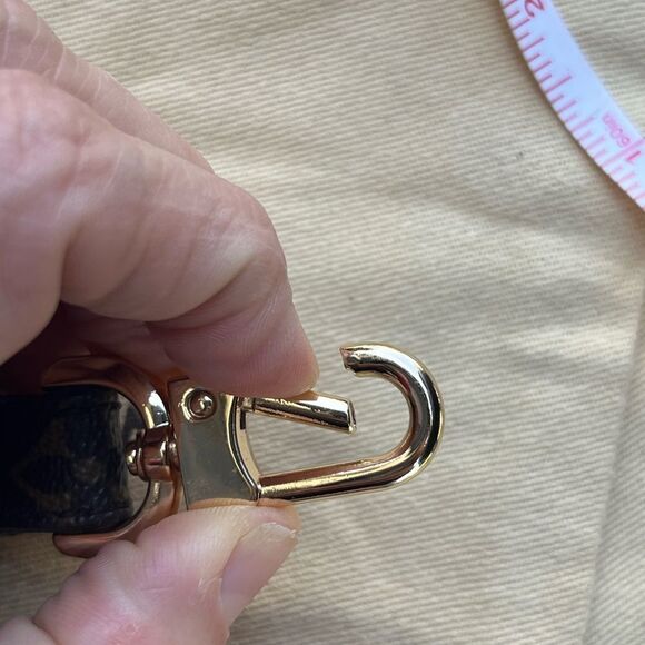 14 Louis Vuitton Monogram Canvas Key Wristlet Strap Attachment - Picture 8 of 10